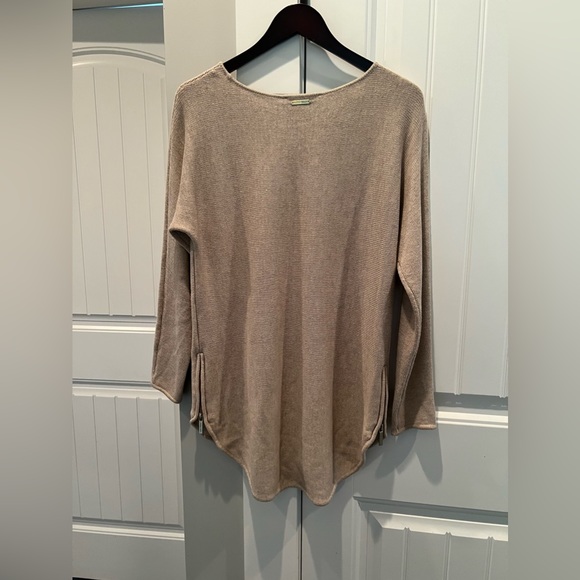 Michael Kors Sweater - Picture 2 of 7